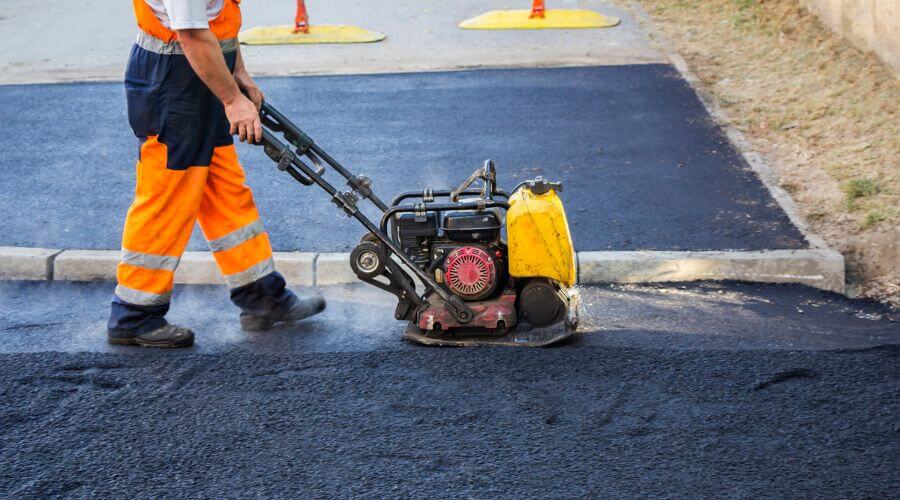 Professional gutter cleaning in Screven, GA
